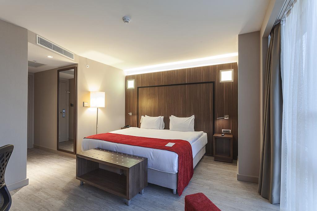 Ramada Encore By Wyndham איזמיר מראה חיצוני תמונה